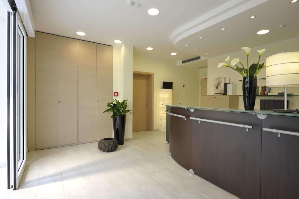Residence Hotel Rubino Fogliano Marina エクステリア 写真
